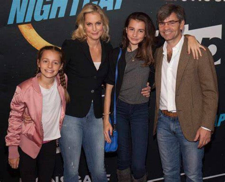 Ali Wentworth, George Stephanopolous, daughters Harper and Elliott Stephanopolous at Crosby Street Hotel on November 15, 2016 in New York City. | Source: Getty Images