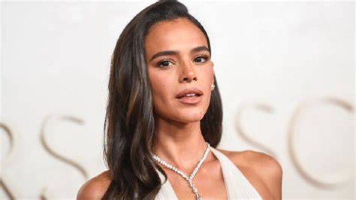 Bruna Marquezine explica rela&ccedil;&atilde;o com Xolo Maridue&ntilde;a ap&oacute;s especula&ccedil;&atilde;o de f&atilde;s Cultura O Globo
