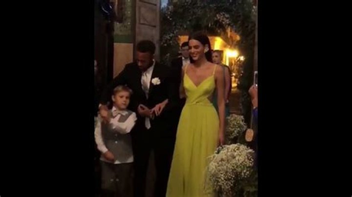 bruna marquezine wedding