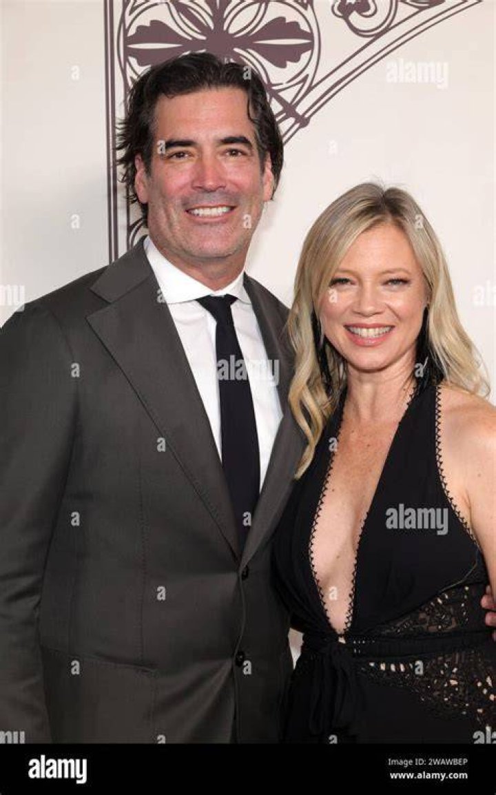 Carter Oosterhouse and Amy Smart during The Art Of Elysium Presents WE ARE HEAR'S HEAVEN 2020 at Hollywood Palladium on January 04, 2020 in Los Angeles, California. | Source: Getty Images