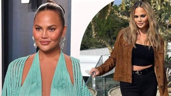 Chrissy Teigen Weight Loss Diet 2022 And Workout Plan -Explore How Did She Lose Weight