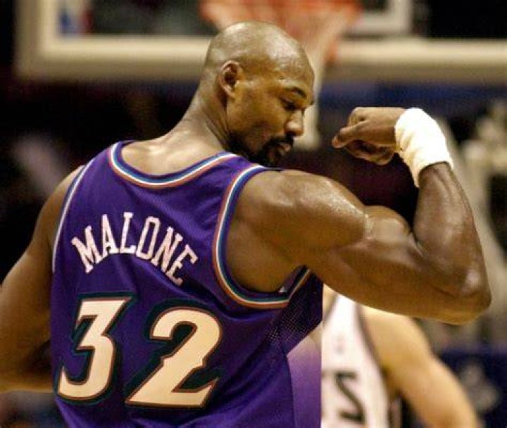 Karl Malone #11 of the Los Angeles Lakers smiles during the game against the Utah Jazz at Staples Center on March 28, 2004 in Los Angeles, California. I Image: Getty Images.