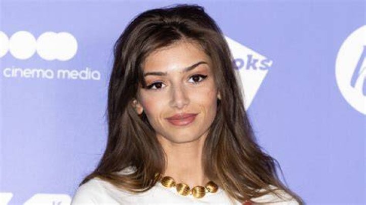 Mimi Keene 10 facts about the Sex Education actress you should know PopBuzz