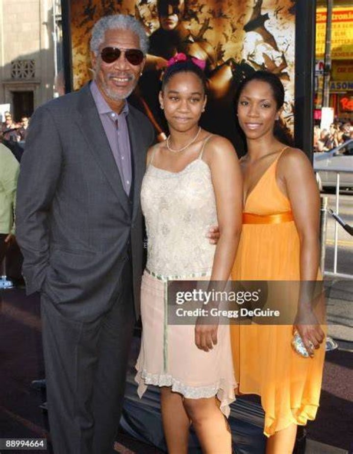 Morgan Freeman with granddaughter Alexis and daughter Morgana Freeman in Los Angeles in 2005 | Source: Getty Images