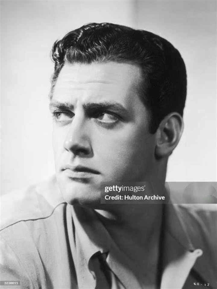 Portrait of Raymond Burr circa 1947 | Photo: Getty Images