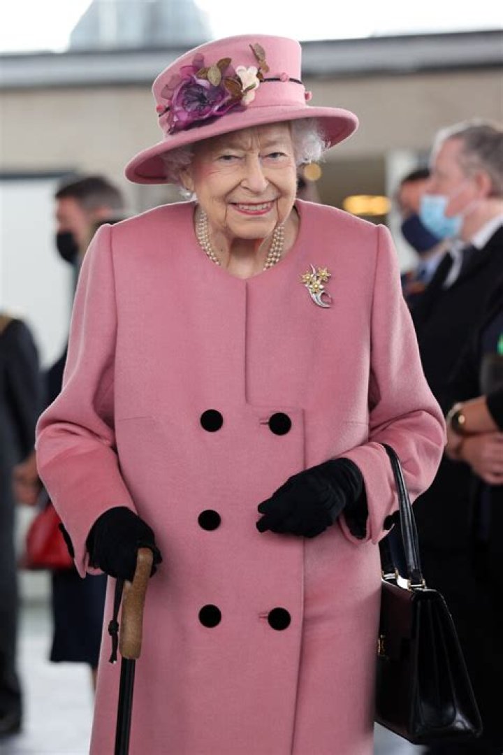 Queen Elizabeth II attends a church service on the 59th anniversary of her accession to the throne on February 6, 2011 in King's Lynn, England. | Source: Getty Images