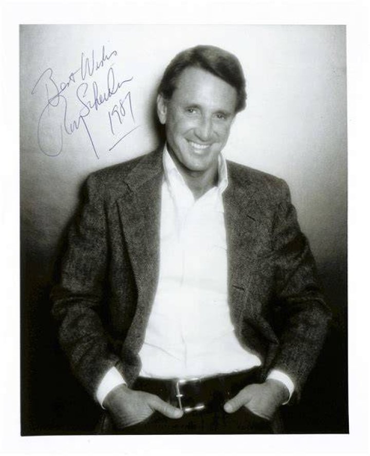 Roy Scheider stars as the police chief of a small resort community who must hunt down and kill a marauding, man-eating Great White Shark in "Jaws," | Photo: Getty Images