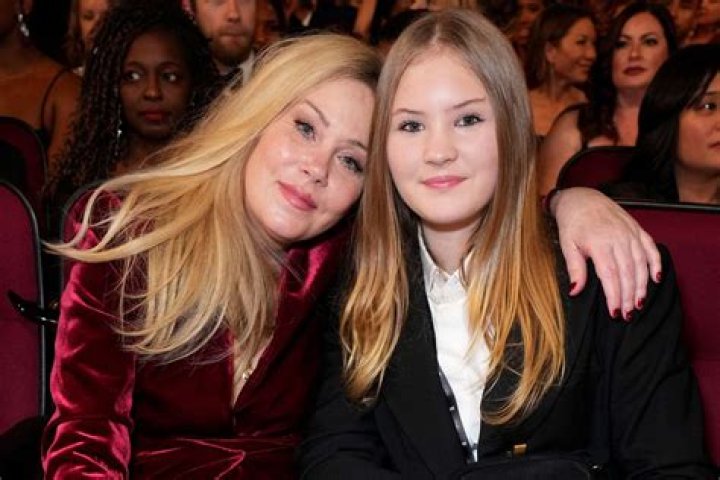 Sadie Grace LeNoble and Christina Applegate at&nbsp;Applegate's newly unveiled Hollywood Walk of Fame star in Hollywood, California, on November 14, 2022 | Source: Getty Images