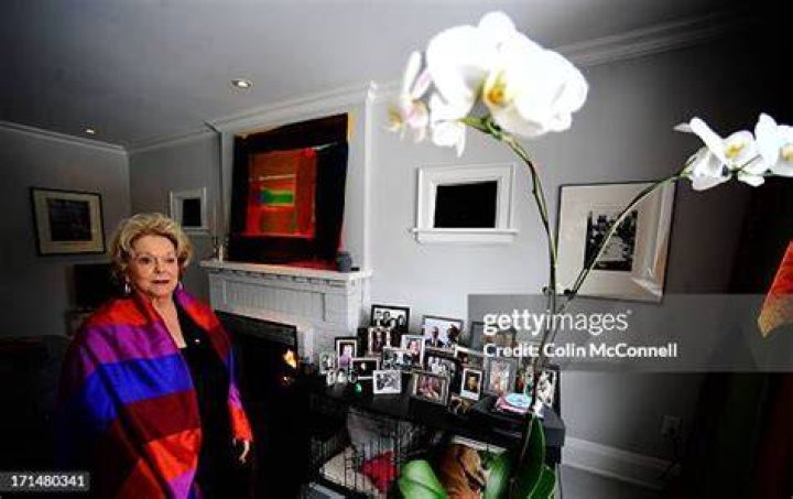 Shirley Douglas photographed in her home in the Beach area on February 15th 2013. | Photo: GettyImages