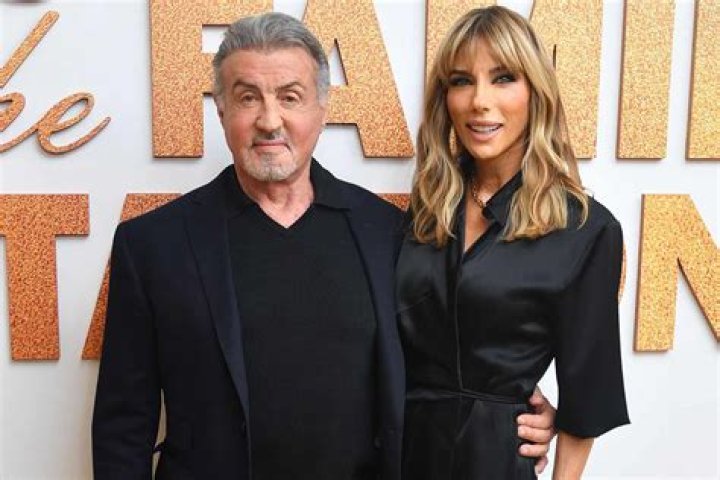 Sylvester Stallone, Jennifer Flavin Stallone, and their kids on February 12, 2009 in West Hollywood, California | Source: Getty Images
