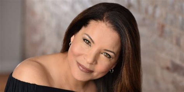 Traci Wolfe Net Worth, Salary, Age, Height, Weight, Bio, Family, Career
