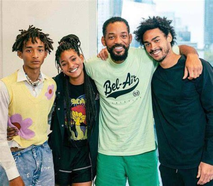 Trey, Jaden, Jada, Willow, and Will at the Environmental Media Association 26th Annual EMA Awards on October 22, 2016 in Burbank | Photo: Getty Images