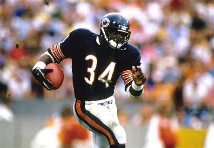Walter Payton of the Chicago Bears smiles for a photo, circa late 1970's in Chicago, Illinois. | Source: Getty Images